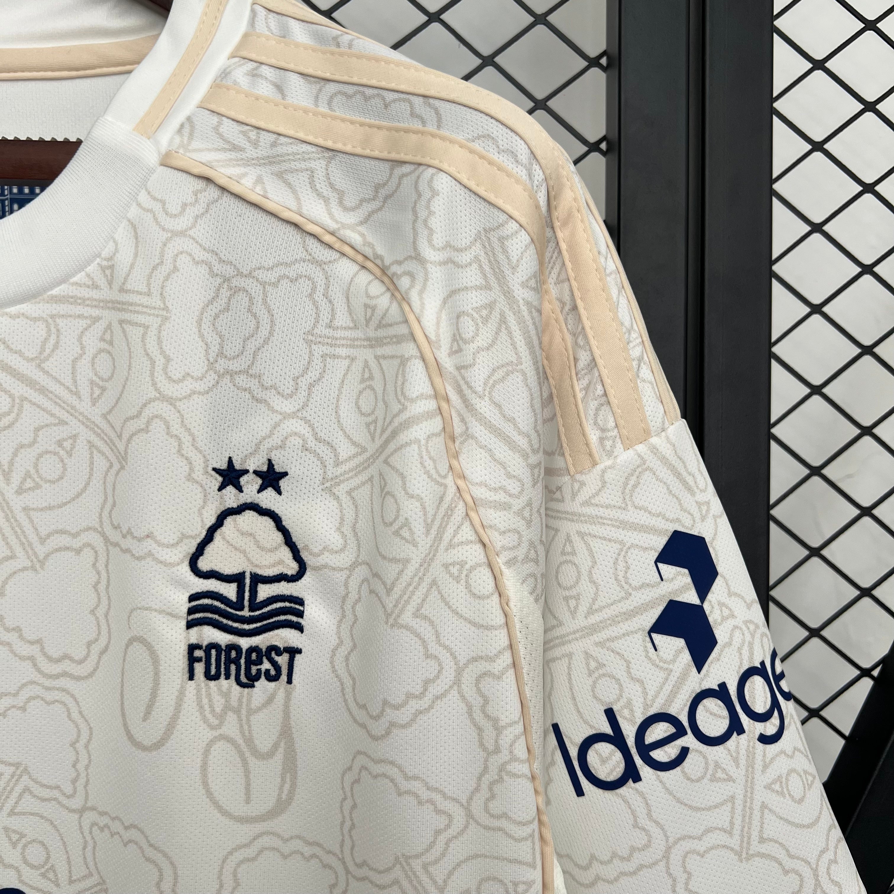 Nottingham Forrest 25/26 (Home)