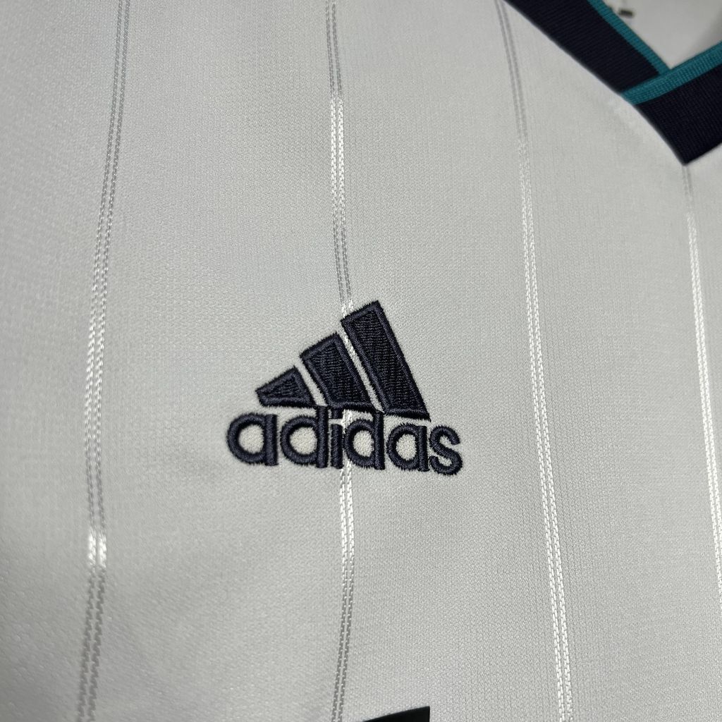 Real Madrid 12/13 Retro (Home)