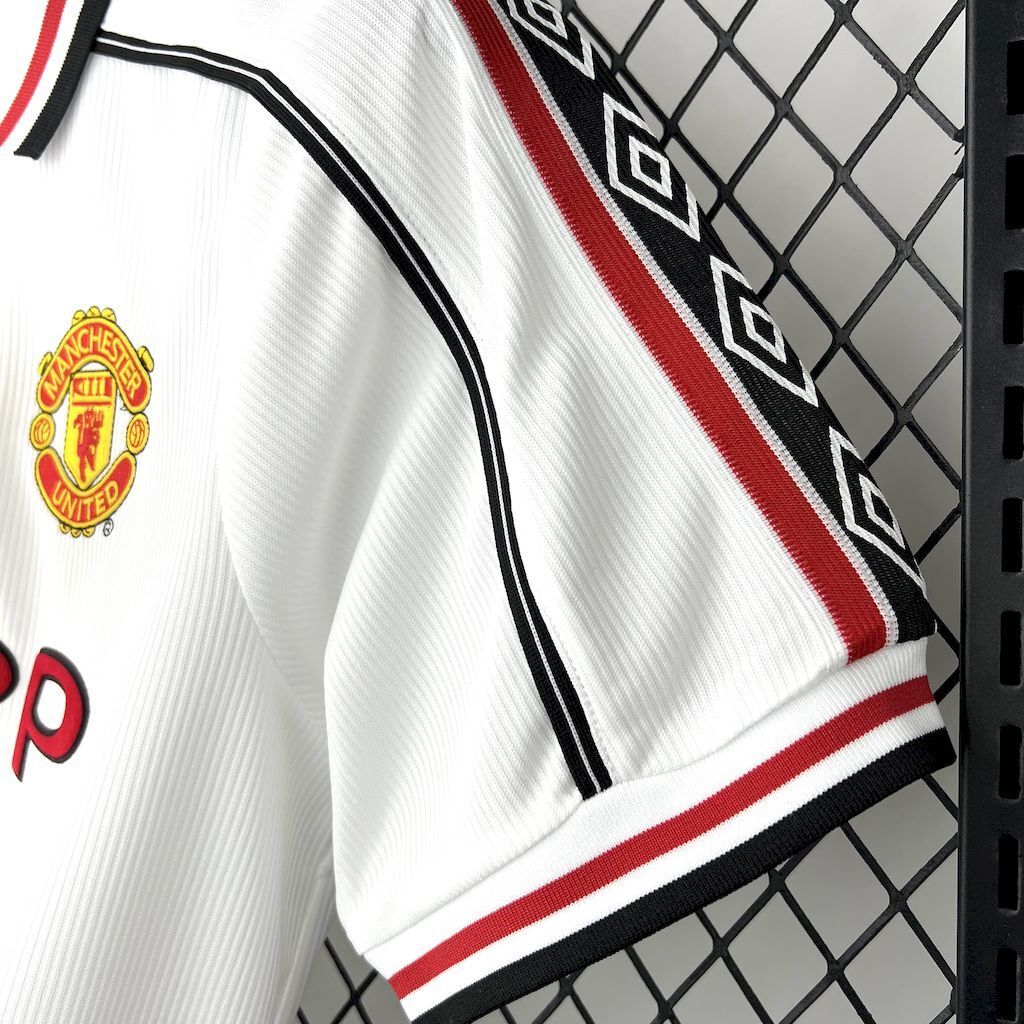 Manchester United 98/99 (Away)