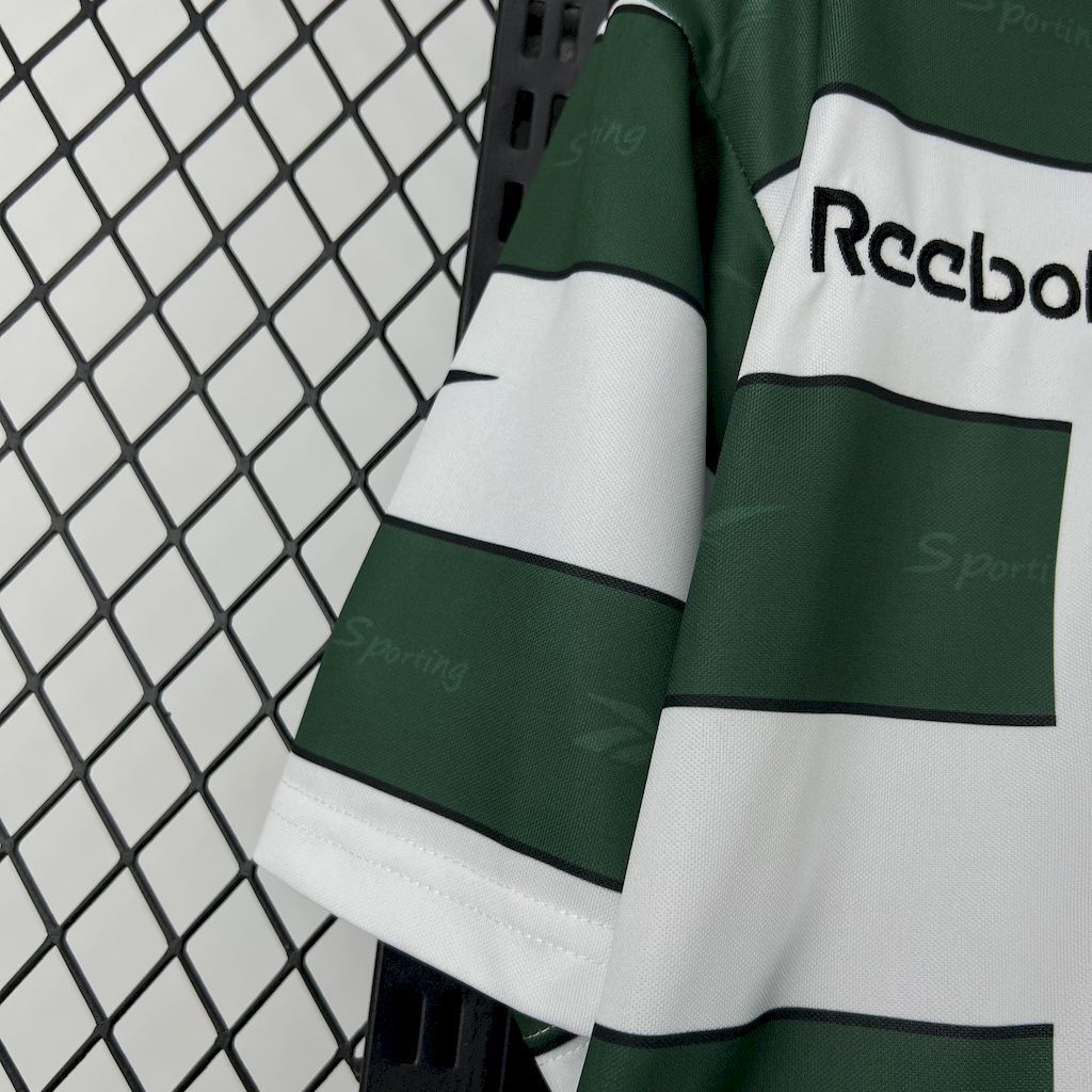 Sporting CP 01/02 (Home)